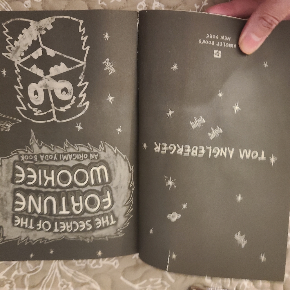 Books - Picture 2 of 7